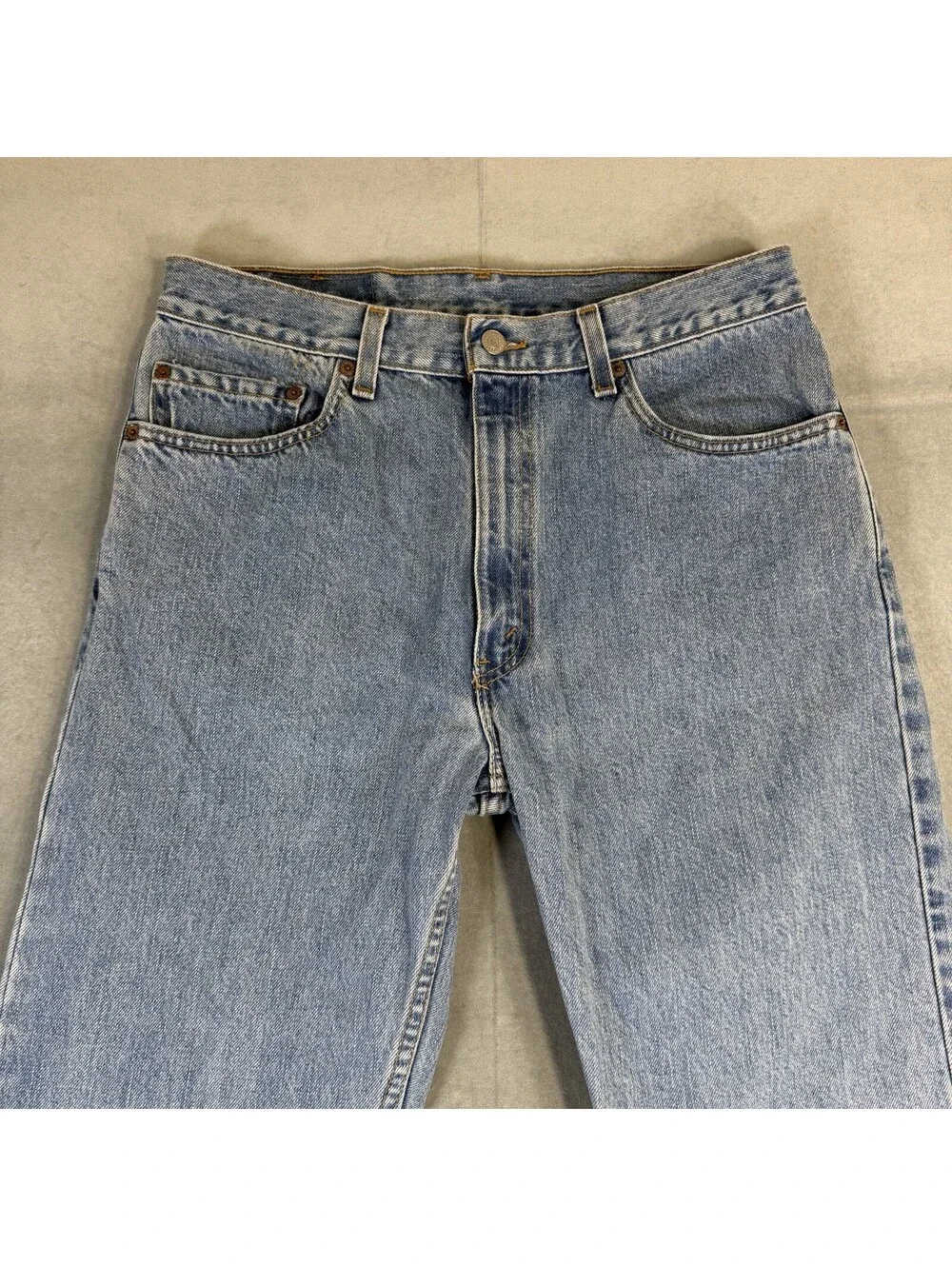 Vintage 90s Levi's 505 Jeans Mens 34x32 Blue Light Wash Regular Fit Straight USA